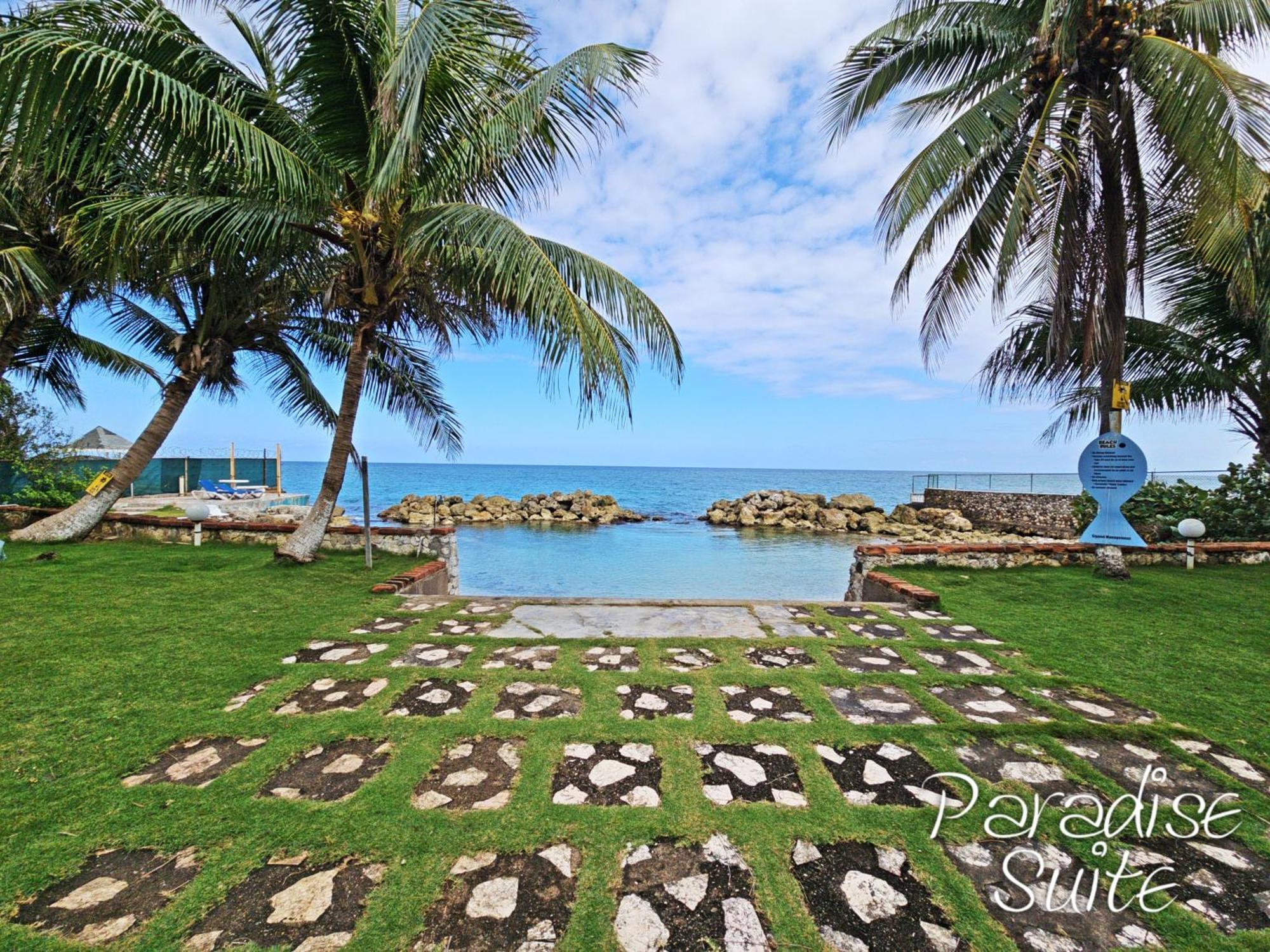 Chrisanns Paradise Suite By The Ocean - Apt#9 Ocho Ríos Extérieur photo