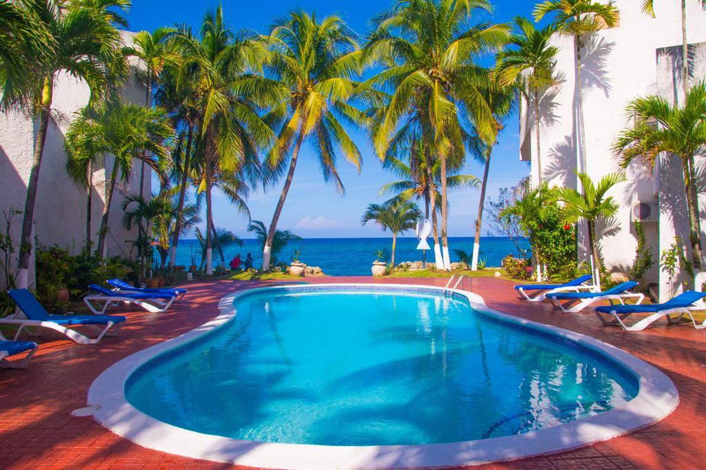 Chrisanns Paradise Suite By The Ocean - Apt#9 Ocho Ríos Extérieur photo